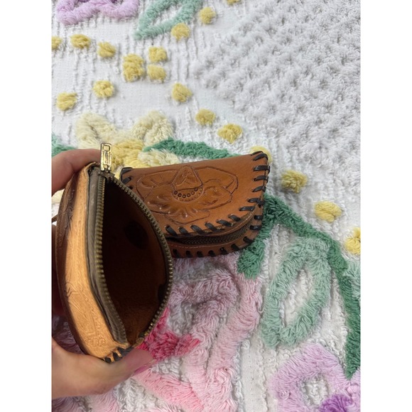 Vintage Tooled Leather Coin Purse Pouch Florida Mexico Floral Design - Picture 5 of 9